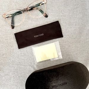Tom Ford Eyeglasses FT5638-B 37902